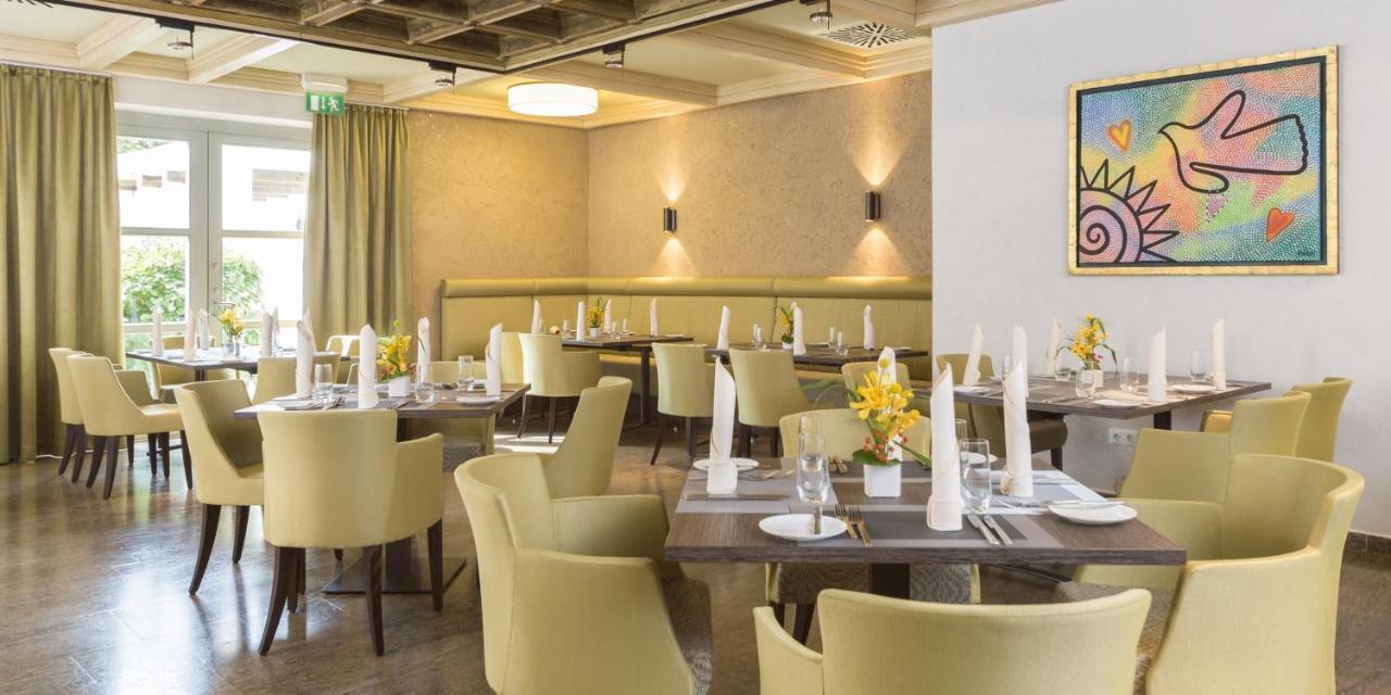 Hotel Herzogspark هيرتسوجيناوراخ المظهر الخارجي الصورة