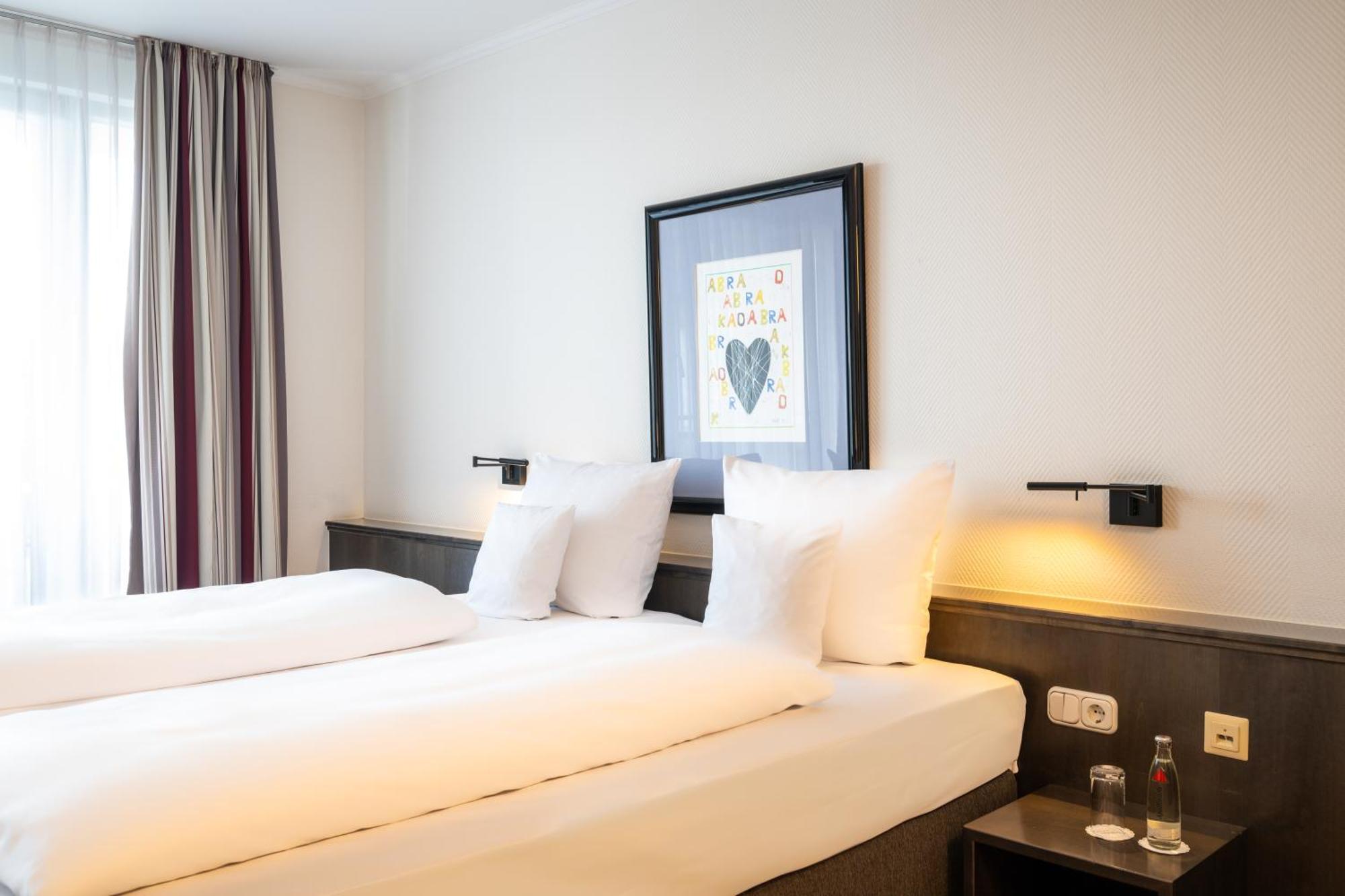 Hotel Herzogspark هيرتسوجيناوراخ المظهر الخارجي الصورة