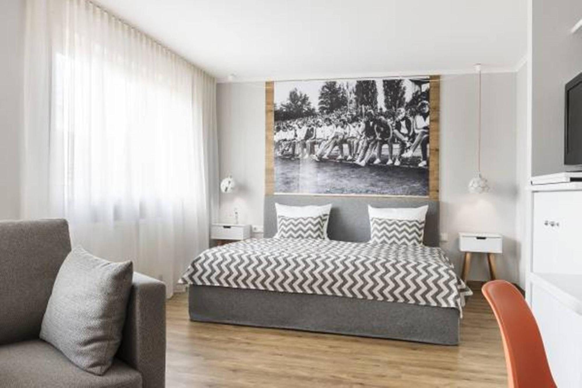 Hotel Herzogspark هيرتسوجيناوراخ المظهر الخارجي الصورة