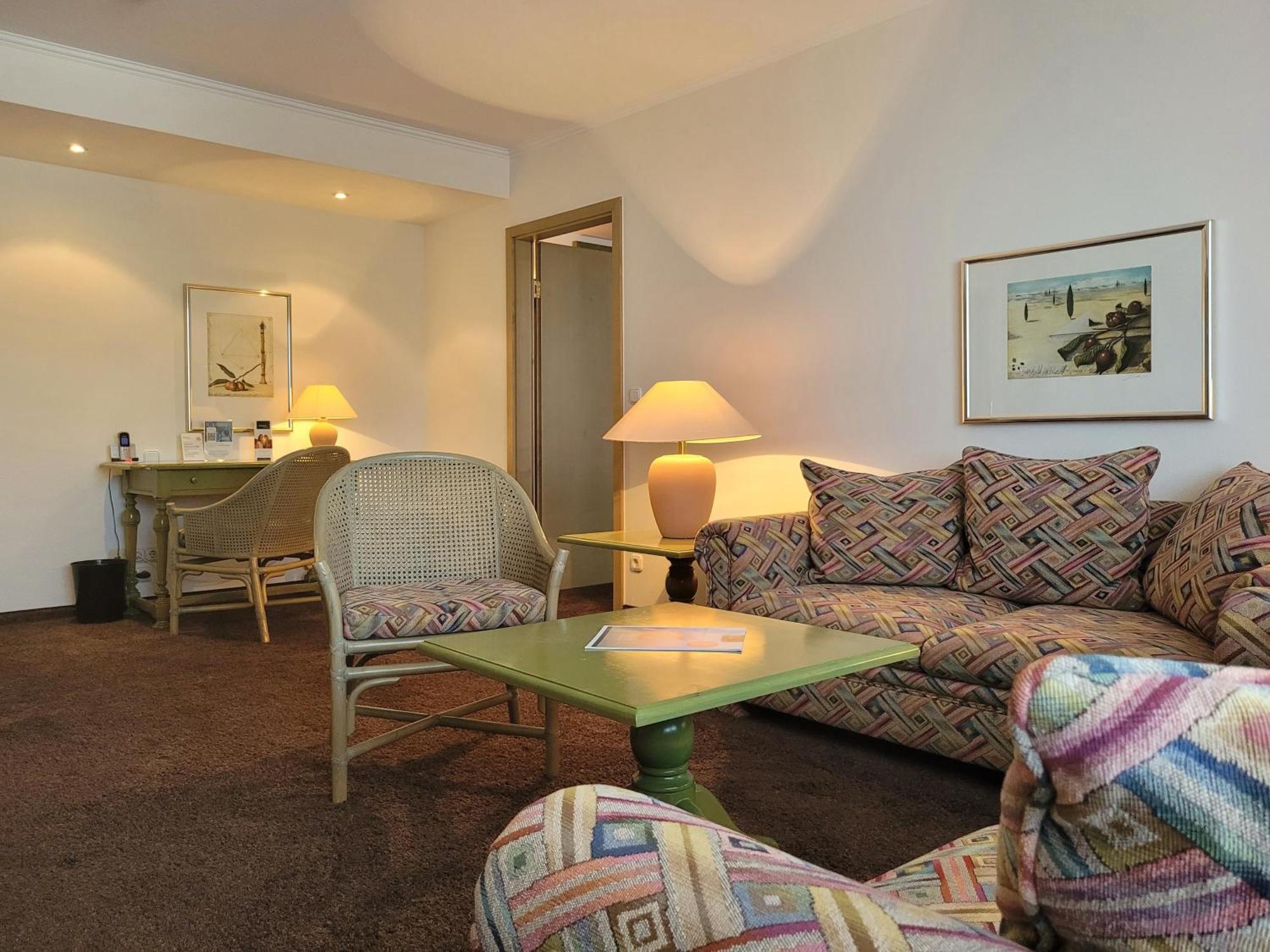 Hotel Herzogspark هيرتسوجيناوراخ الغرفة الصورة